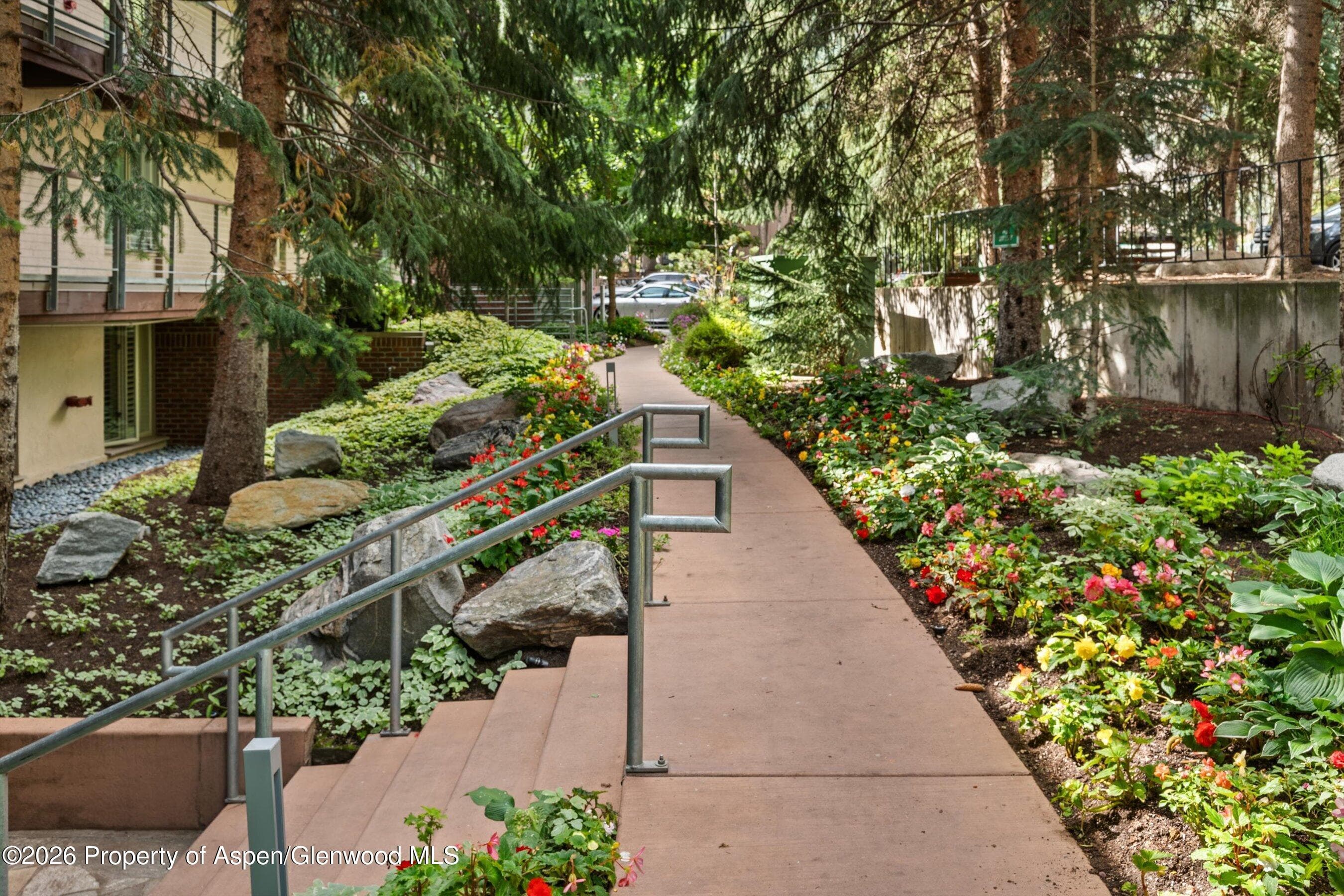 1034 E Cooper Avenue 26a, Aspen, CO 81611 - Photo 25