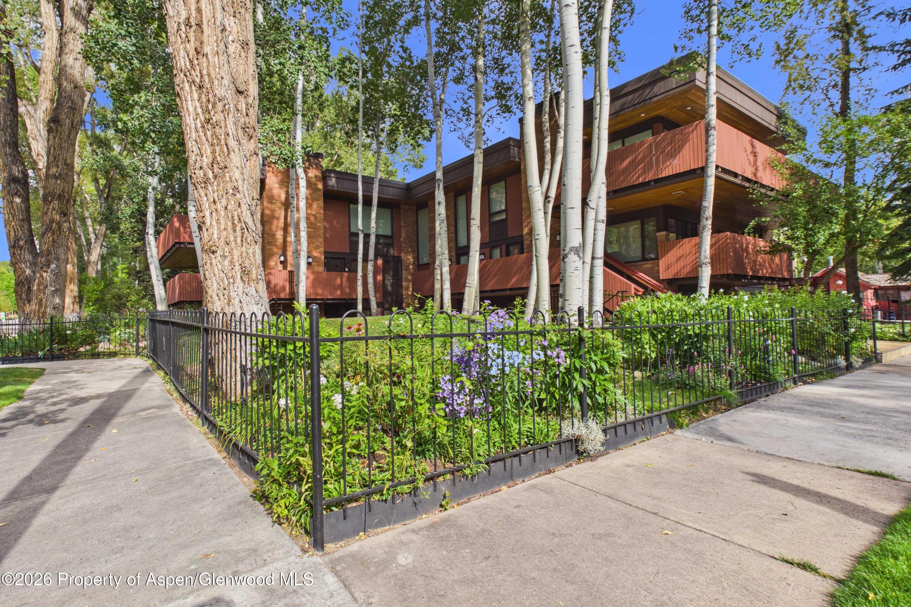 400 W Hopkins Avenue 6/7, Aspen, CO 81611 - Photo 17