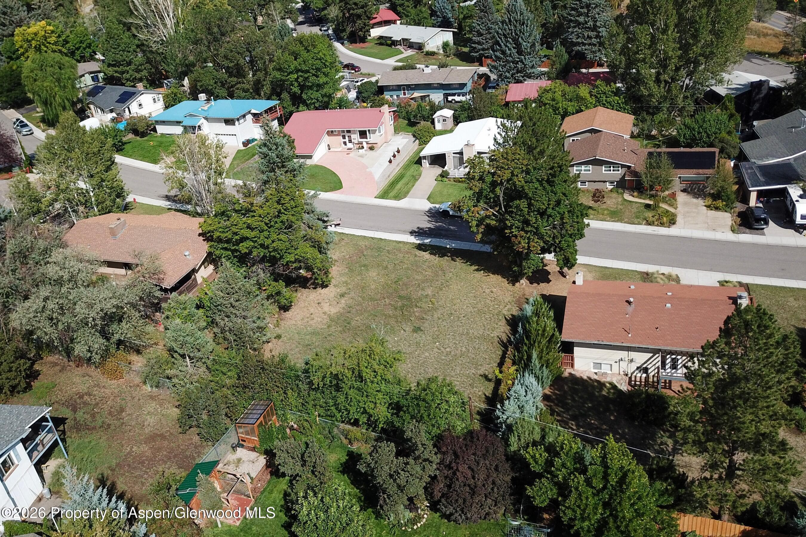 516 W 12th Street, Glenwood Springs, CO 81601
