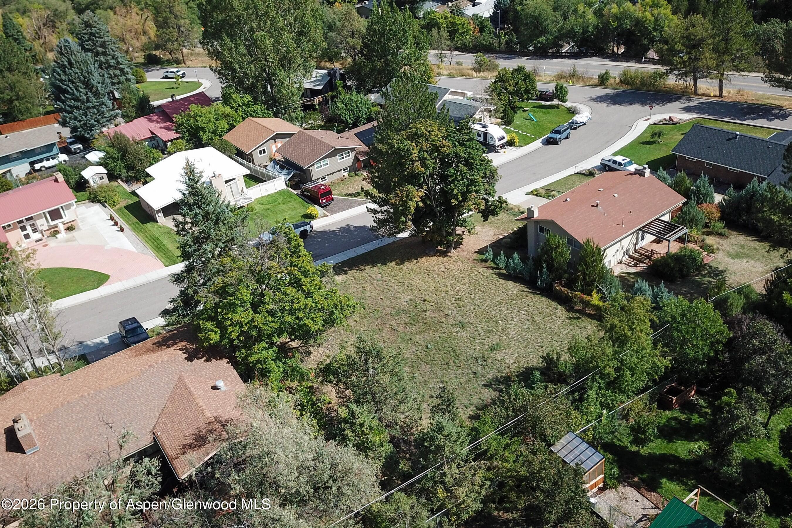 516 W 12th Street, Glenwood Springs, CO 81601 - Photo 2