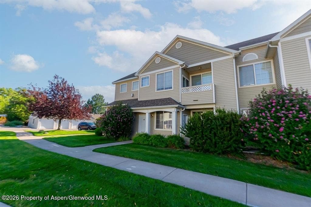 2456 Thunder Mountain Drive 332, Grand Junction, CO 81505 - Photo 2