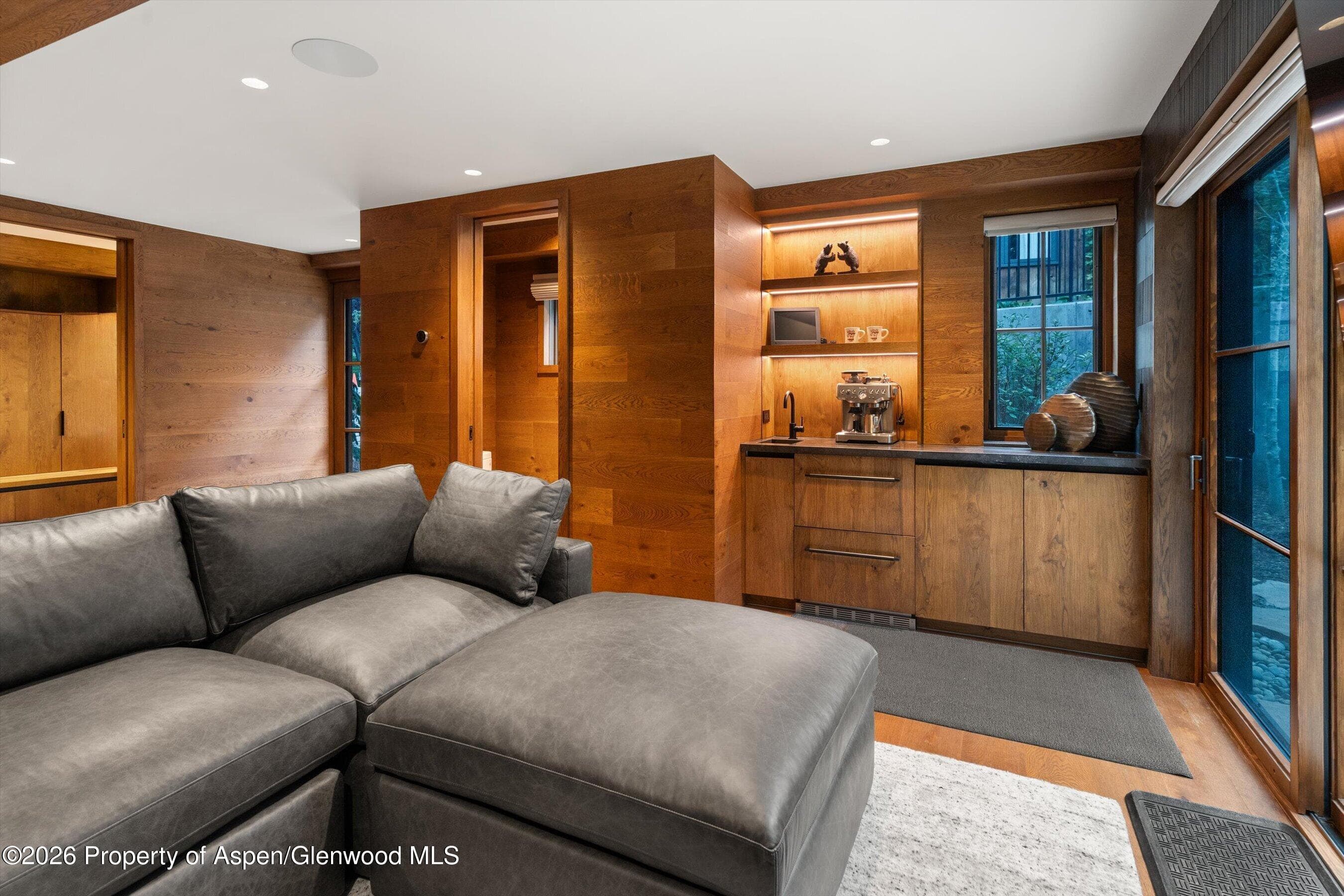 312 W Hyman Avenue, Aspen, CO 81611 - Photo 17