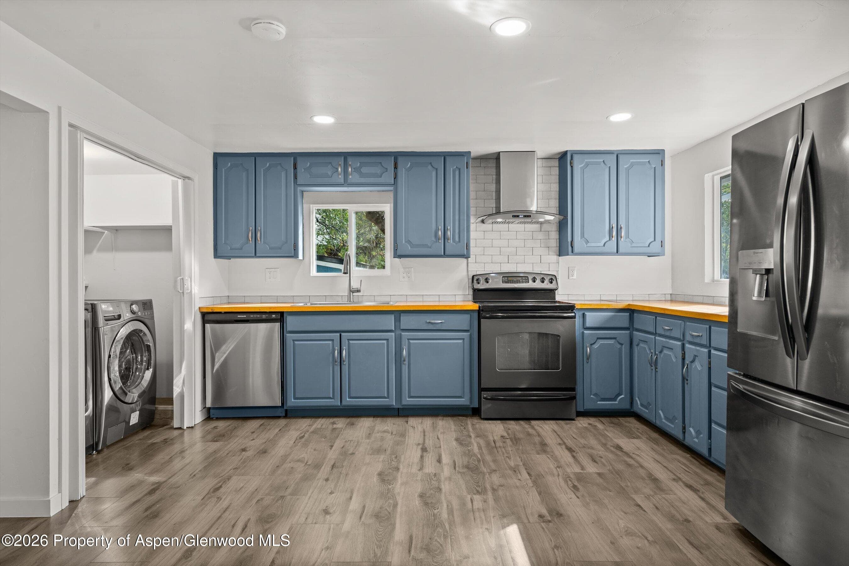 318 N B Street, New Castle, CO 81647 - Photo 12