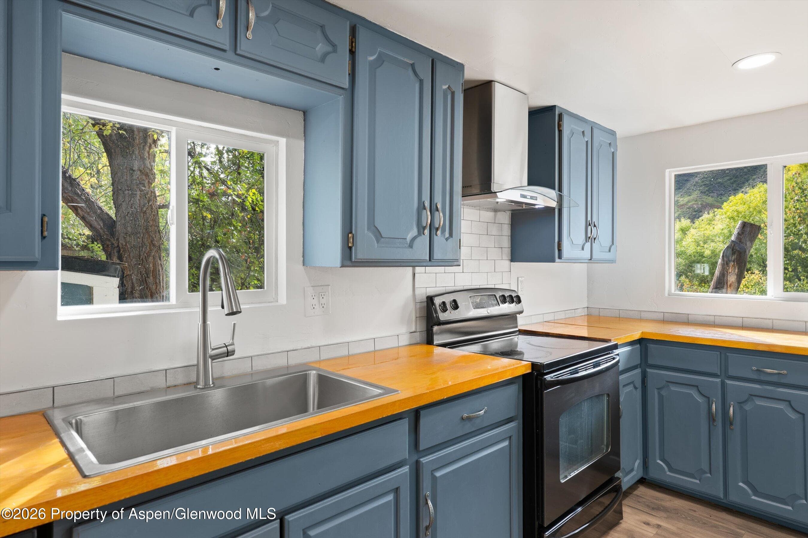 318 N B Street, New Castle, CO 81647 - Photo 15