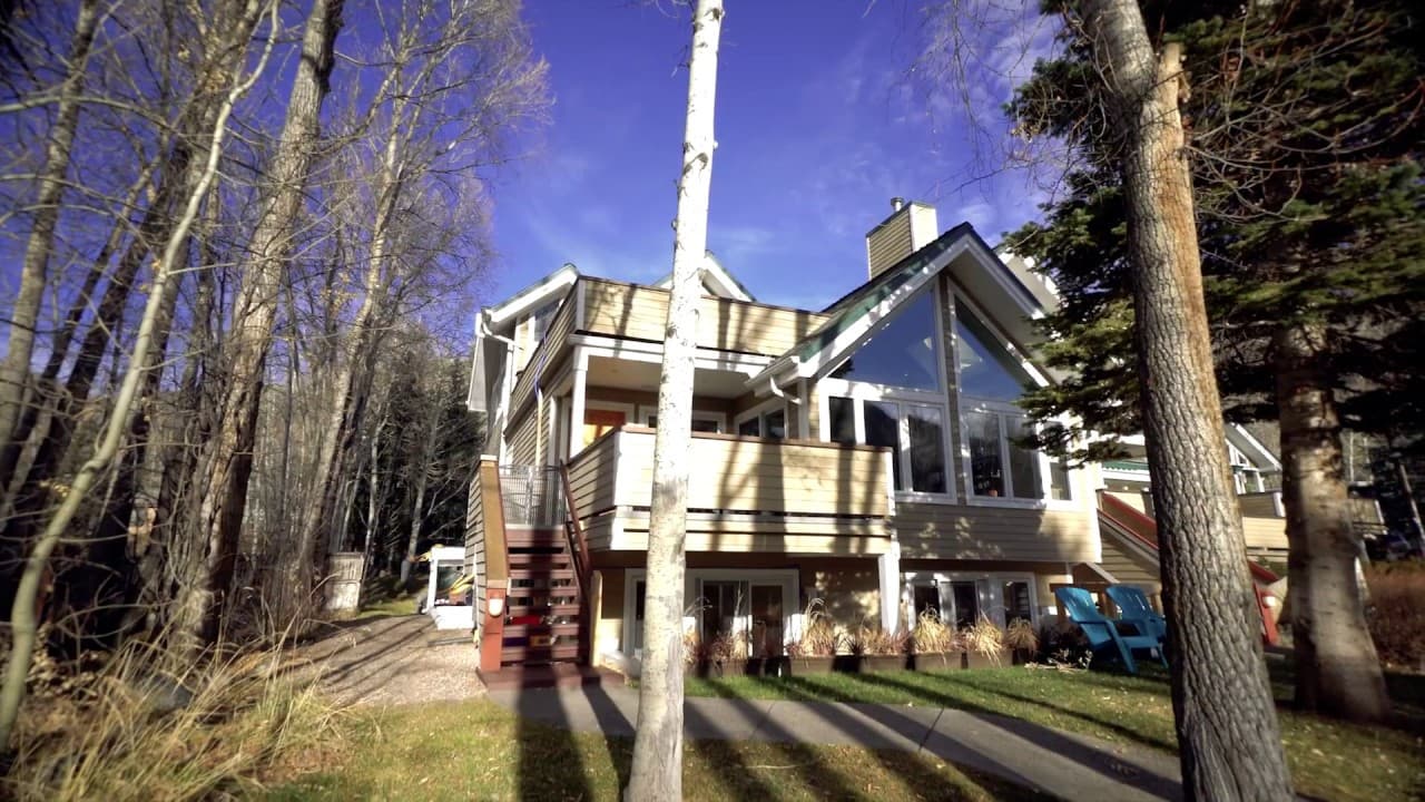 407 Park Avenue Aspen, Colorado Presented by Chris Klug with Aspen Snowmass Sotheby's